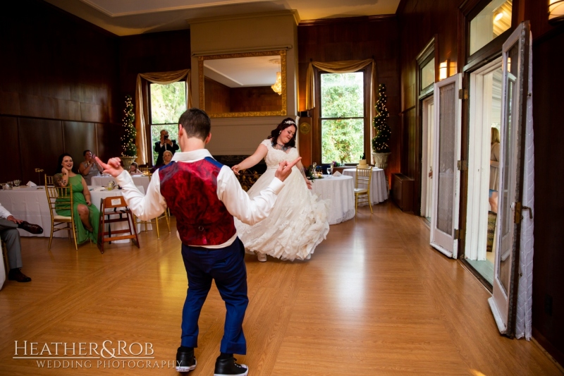 Beth-and-Ben-Wedding-Overhills-Mansion-Sneak-Peek-174