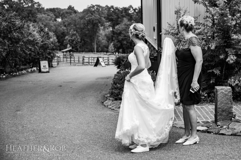 Courtney-Tim-Wedding-Ironstone-Ranch-Elizabethtown-PA-109