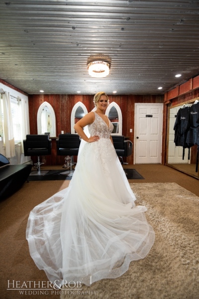 Emily-Johnathon-Wedding-Memory-Barn-Etters-Pennsylvania-113