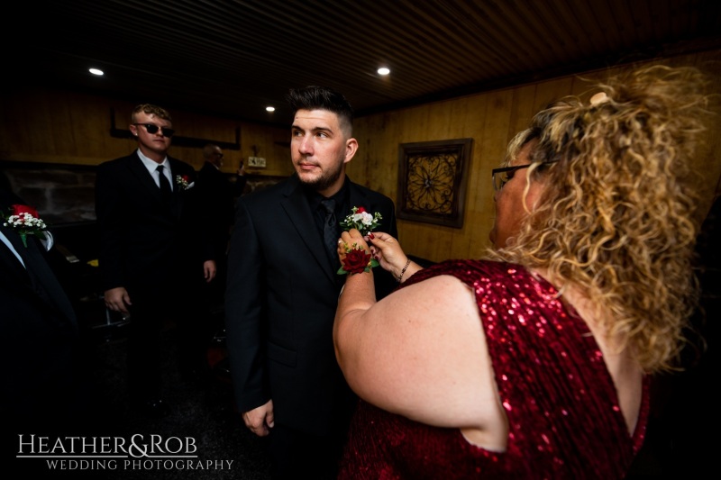 Emily-Johnathon-Wedding-Memory-Barn-Etters-Pennsylvania-121