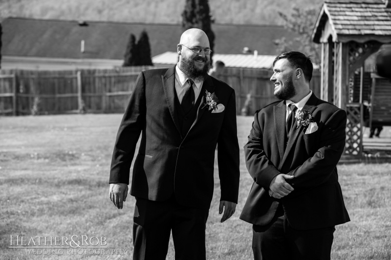 Emily-Johnathon-Wedding-Memory-Barn-Etters-Pennsylvania-146