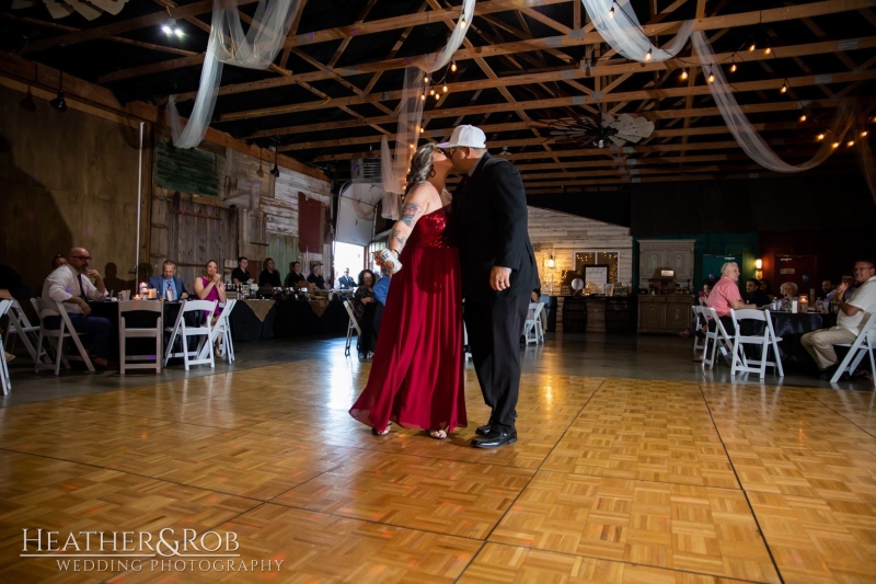 Emily-Johnathon-Wedding-Memory-Barn-Etters-Pennsylvania-149