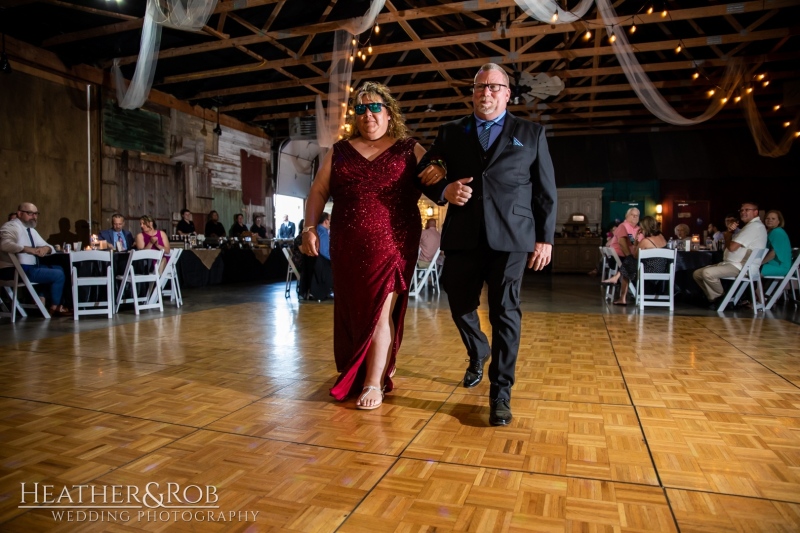 Emily-Johnathon-Wedding-Memory-Barn-Etters-Pennsylvania-151