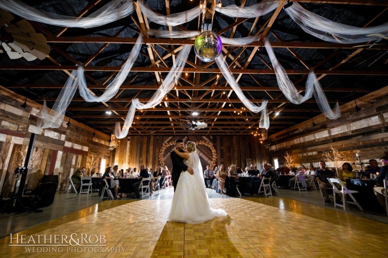 Emily-Johnathon-Wedding-Memory-Barn-Etters-Pennsylvania-156