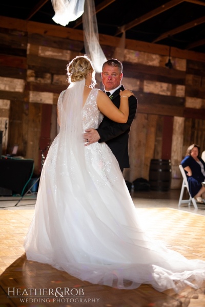 Emily-Johnathon-Wedding-Memory-Barn-Etters-Pennsylvania-167