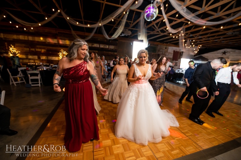 Emily-Johnathon-Wedding-Memory-Barn-Etters-Pennsylvania-171