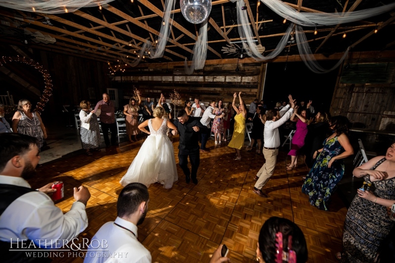 Emily-Johnathon-Wedding-Memory-Barn-Etters-Pennsylvania-194