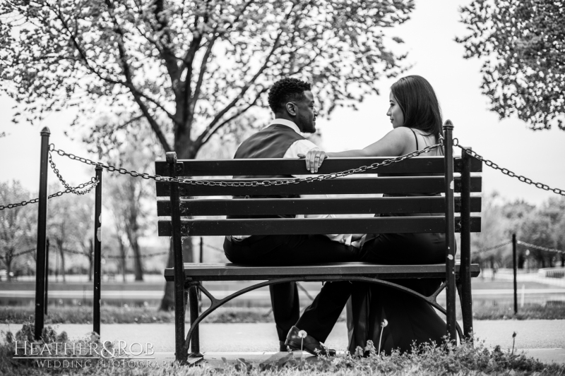 Michelle & Drew's sunrise engagement session on the National Mall