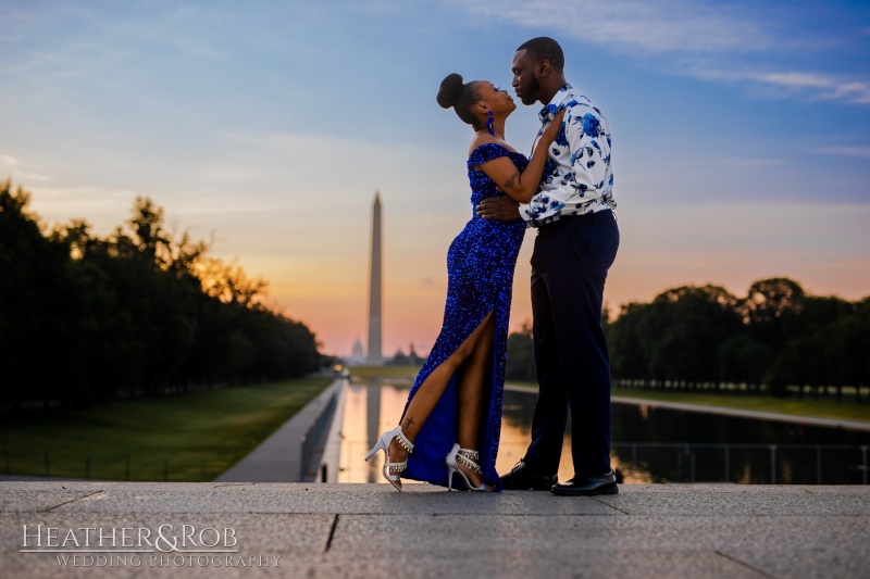 Ebony & Jahi's sunrise engagement session on the National Mall