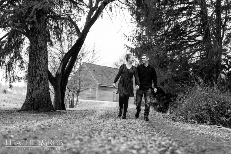 Engagemnt Photos at the Howard County Conservancy by Heather & Rob Wedding Photography