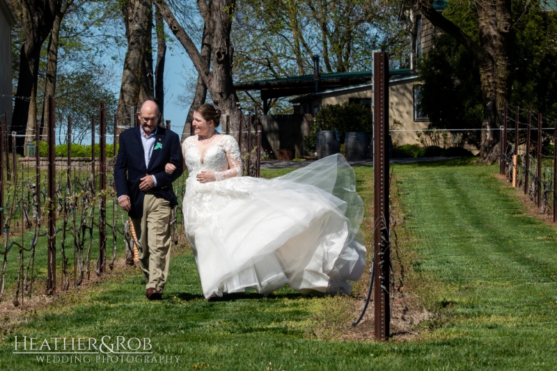 Jess-Derek-Wedding-Old-House-Vineyard-123