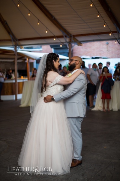 Jessica-Corey-Wedding-Sneak-Peek-Tidewater-Inn-Easton-180