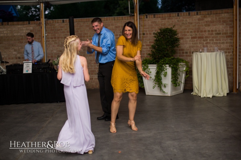 Jessica-Corey-Wedding-Sneak-Peek-Tidewater-Inn-Easton-191