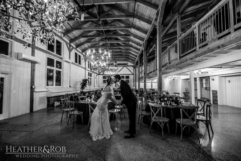 Kelsei-Kurk-Tannery-Barn-Wedding-149