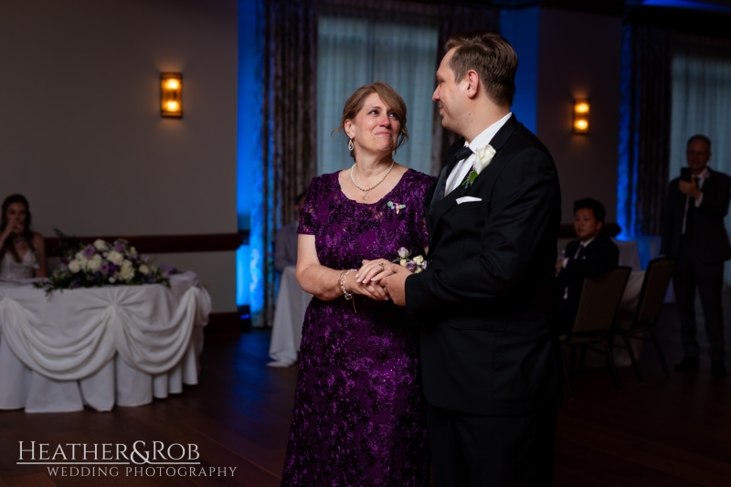 Kerry-Phillip-Wedding-Sneak-Peek-Turf-Valley-144
