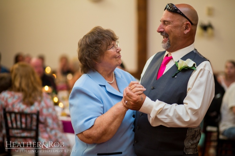 Kim-Mike-Lodges-at-Gettysburg-Wedding-147