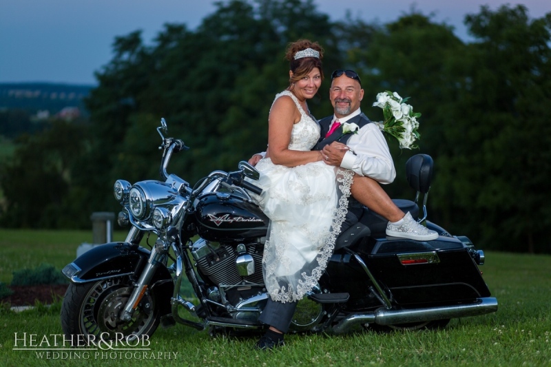 Kim-Mike-Lodges-at-Gettysburg-Wedding-162