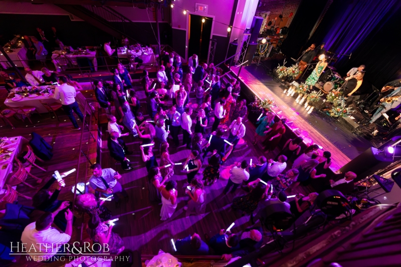 Kim-Scott-Wedding-SP-State-Theatre-Falls-Church-159