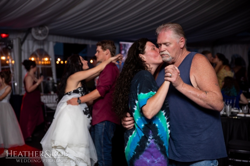 Lacy-Chris-Wedding-Chestnut-Hill-Villa-Manheim-Pennsylvainia-202