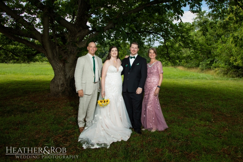 Laura-Nick-Wedding-Sneak-Peek-Crown-Rose-Estate-Knoxville-Maryland-145