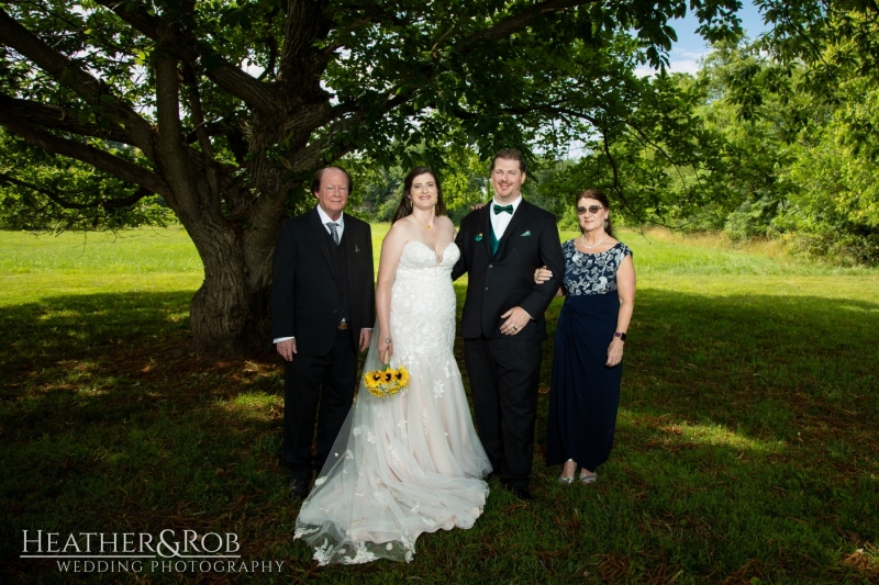 Laura-Nick-Wedding-Sneak-Peek-Crown-Rose-Estate-Knoxville-Maryland-146