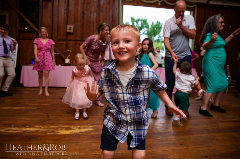 Laura-Nick-Wedding-Sneak-Peek-Crown-Rose-Estate-Knoxville-Maryland-183