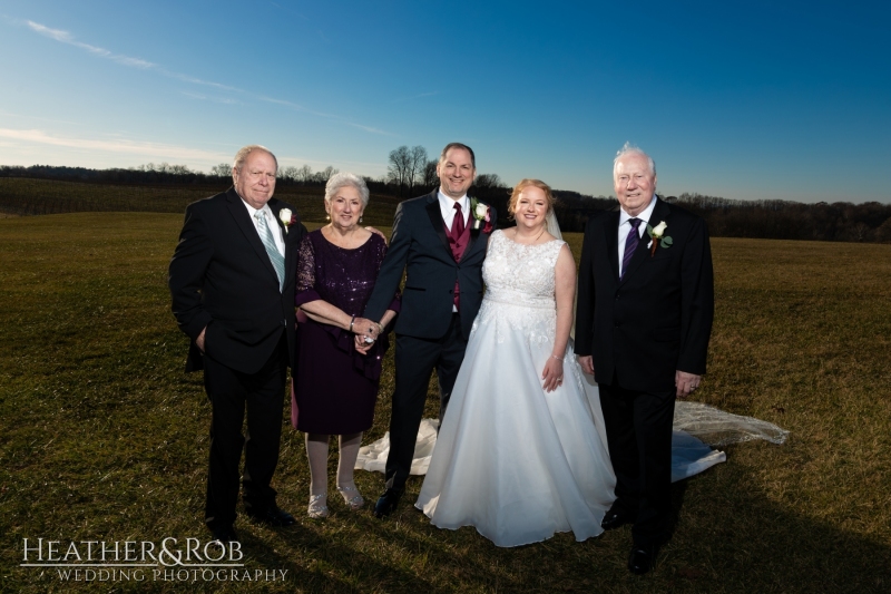 Laura-Scott-Wedding-Linganore-Wine-Cellars-113