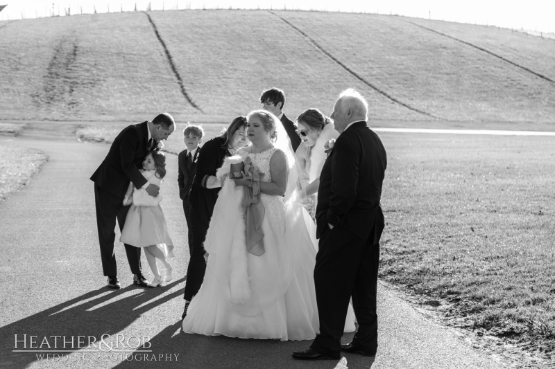 Laura-Scott-Wedding-Linganore-Wine-Cellars-115