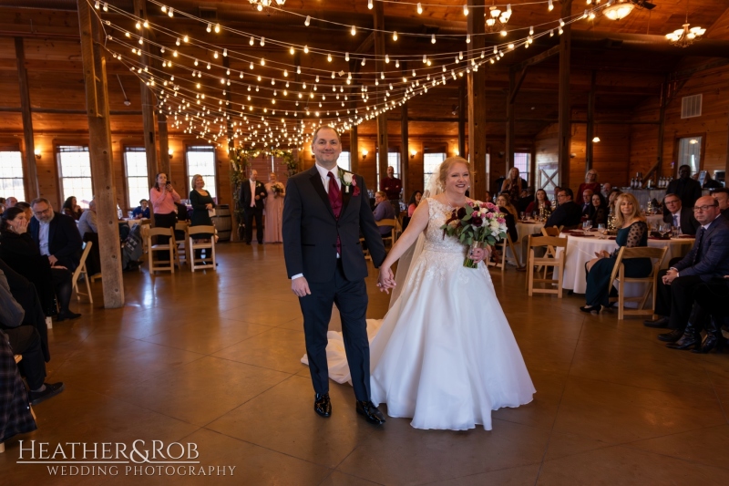 Laura-Scott-Wedding-Linganore-Wine-Cellars-122