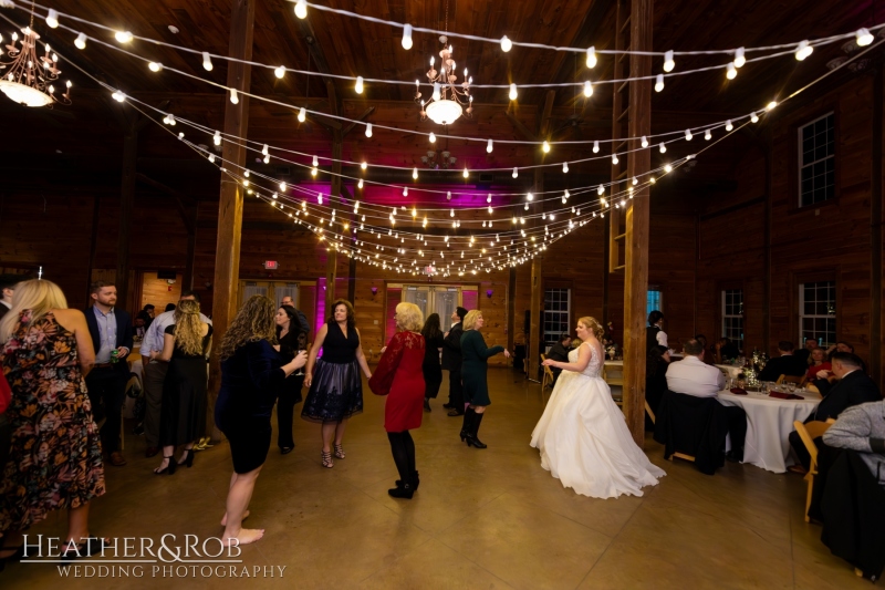 Laura-Scott-Wedding-Linganore-Wine-Cellars-185