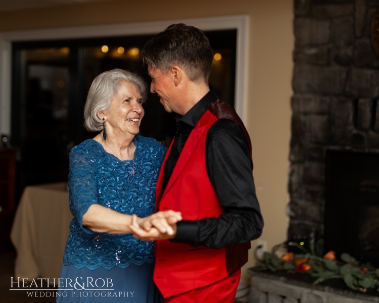 Lynn-Michael-Wedding-Sneak-Peek-Bavarian-Inn-Shepherdstown-West-Virginia-154