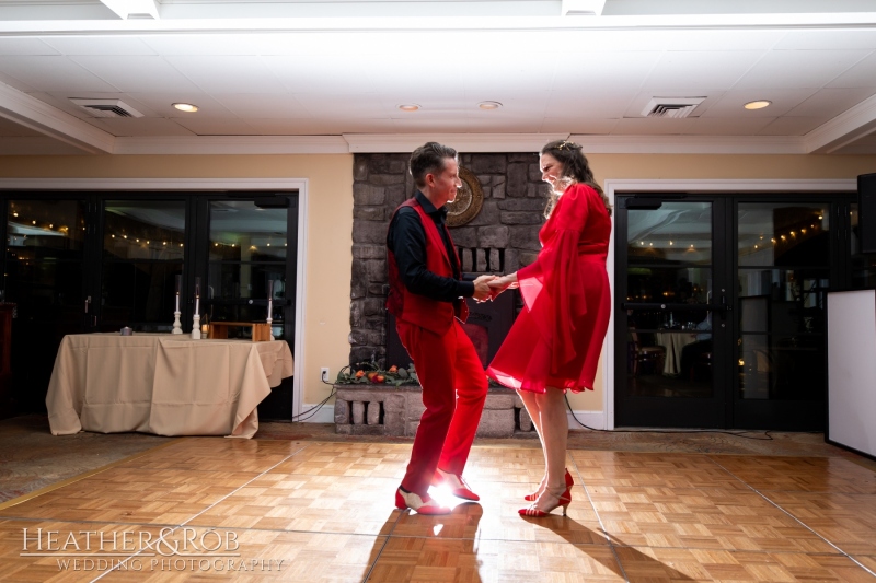 Lynn-Michael-Wedding-Sneak-Peek-Bavarian-Inn-Shepherdstown-West-Virginia-158