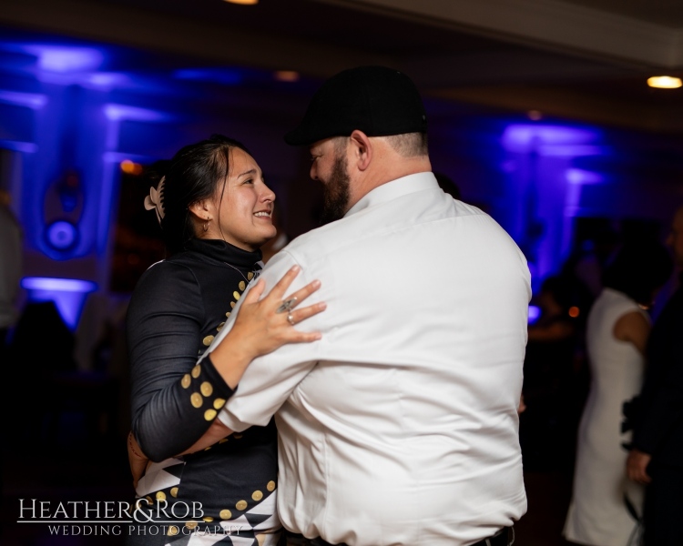 Lynn-Michael-Wedding-Sneak-Peek-Bavarian-Inn-Shepherdstown-West-Virginia-168