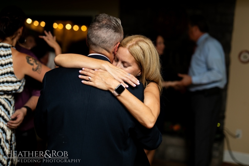 Lynn-Michael-Wedding-Sneak-Peek-Bavarian-Inn-Shepherdstown-West-Virginia-169