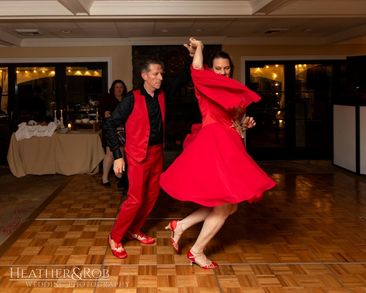 Lynn-Michael-Wedding-Sneak-Peek-Bavarian-Inn-Shepherdstown-West-Virginia-171