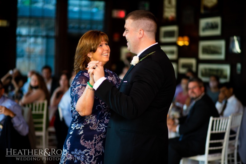 Meli-Justin-Wedding-Potomac-Boat-Club-127