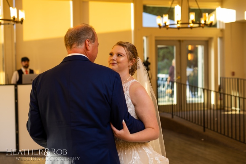 Shannon-Chris-Hunt-Valley-Country-Club-Wedding-158