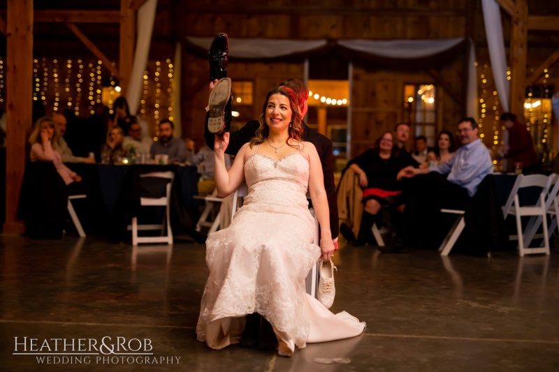 Tammy-Dan-Wedding-Pond-View-Farm-Heather-Rob-Wedding-Photography-155