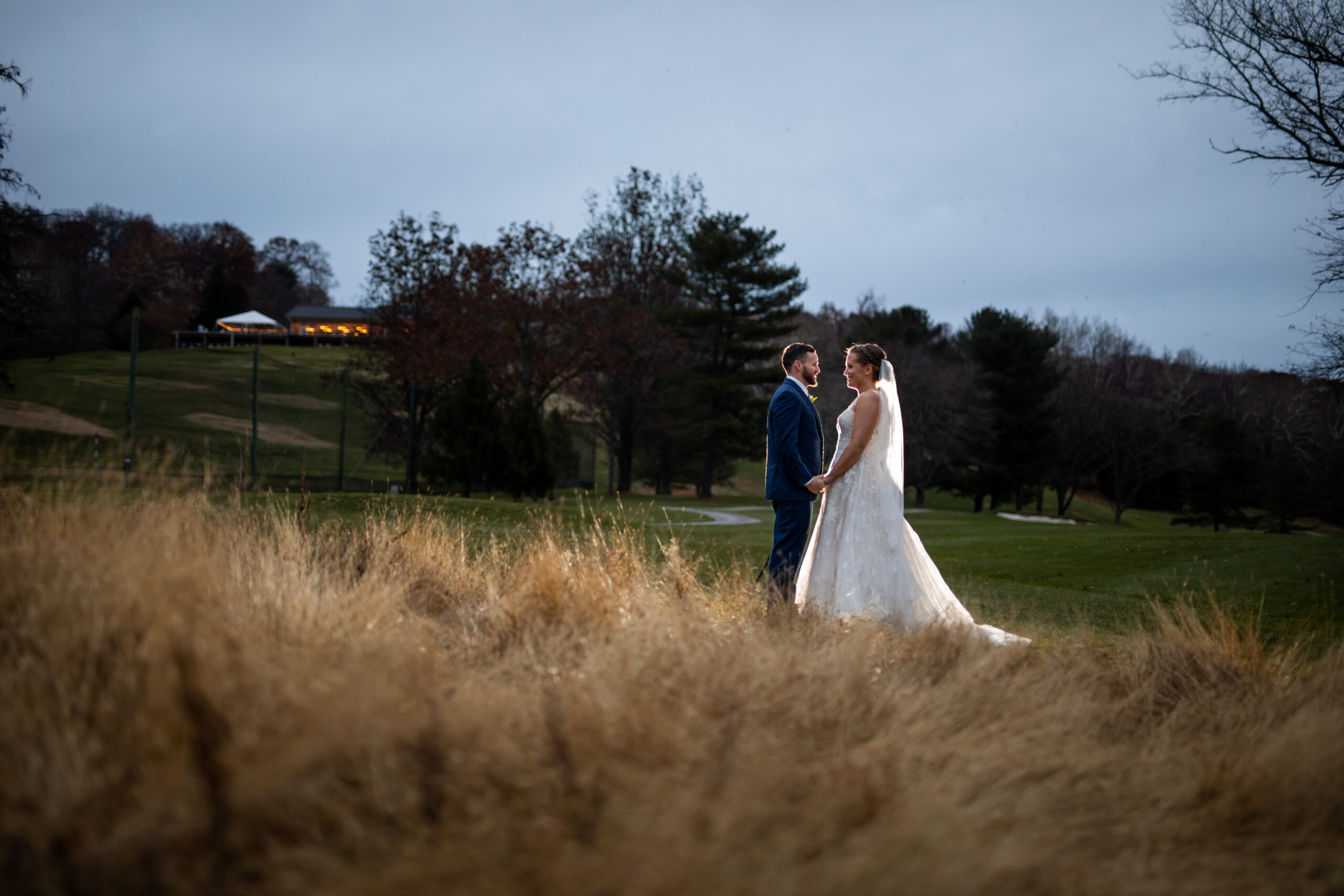 Wedding photography is a skilled profession, especially in Maryland. A beautiful sunset wedding photo by husband and wife team Heather & Rob Wedding Photography. Golf course weddings at Hunt Valley Country Club in Phoenix, Maryland.